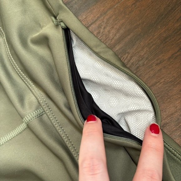 Adidas AeroReady Green And Black Leggings Size XS - Picture 10 of 12